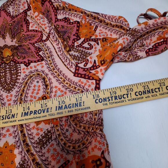 GB Gianni Bini Boho Floral Peplum Top Sz M Bell Sleeve V Neck Tunic Hippiechic - Picture 8 of 8